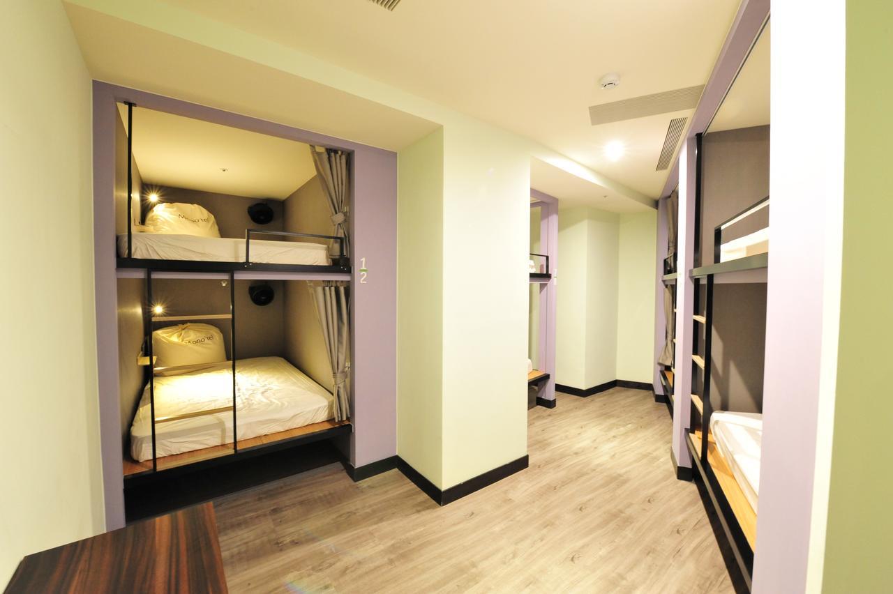 Mono Capsule hotel 3*