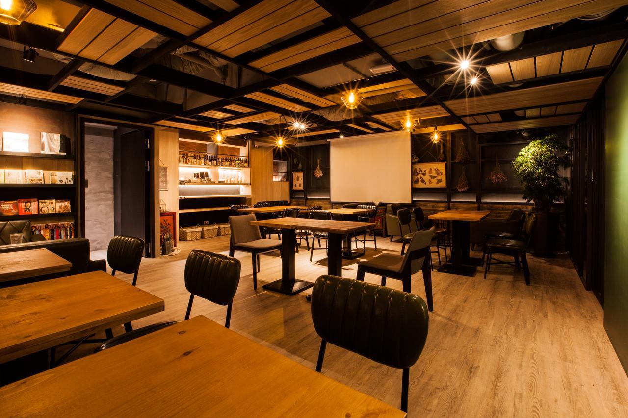 East 3* Taipei