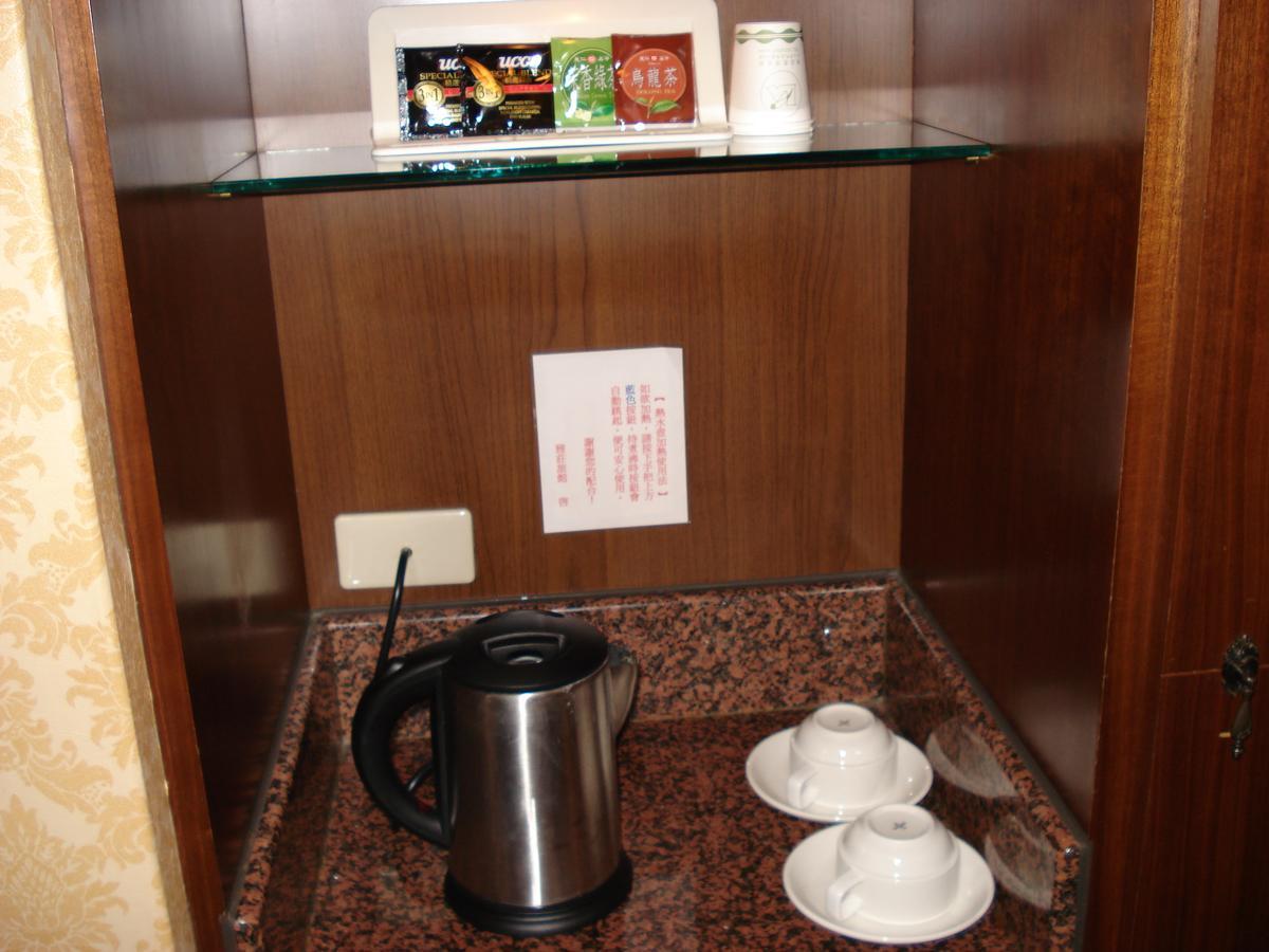 Attic Inn 3*