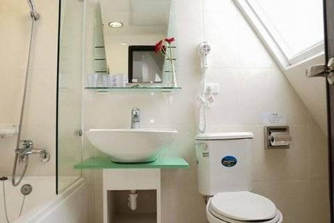 New World Hotel 3*