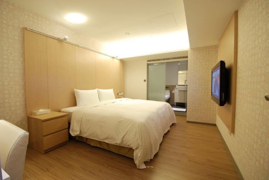 New - Main Station Hotel 3*
