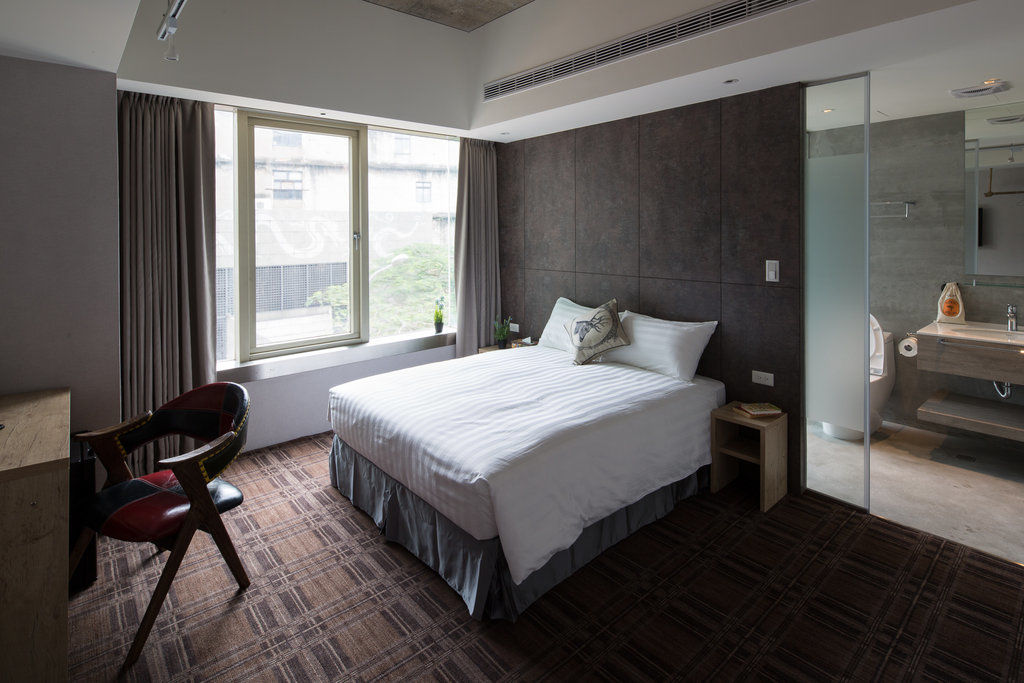 Roaders Zhonghua Hotel 3*