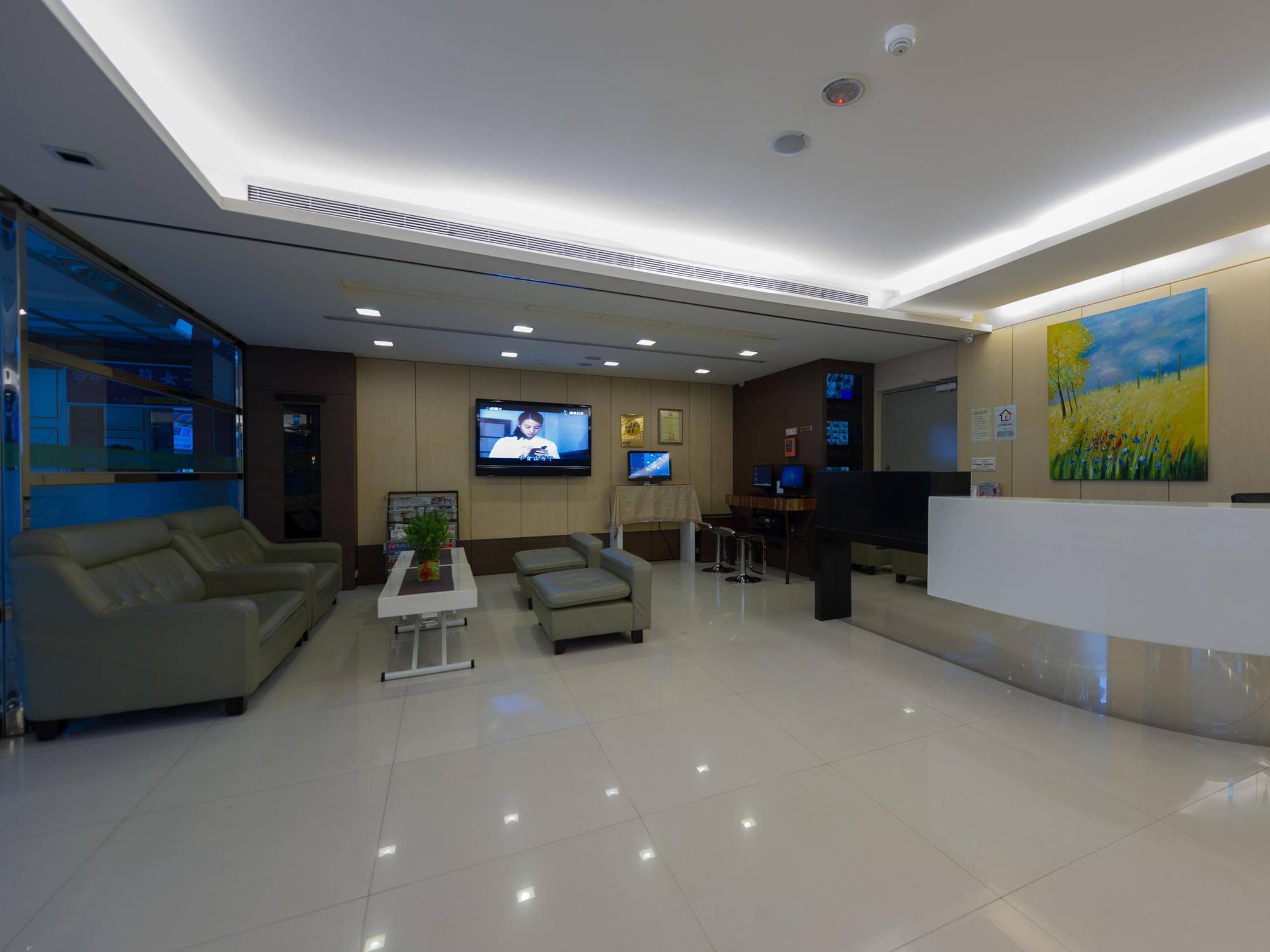 Hotel World Linsen 3*