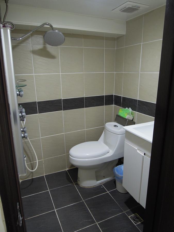 Ximen Homestay *