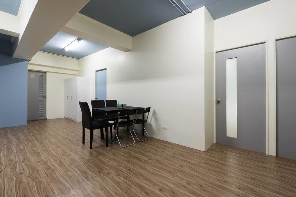 Ximending Florid House Inn