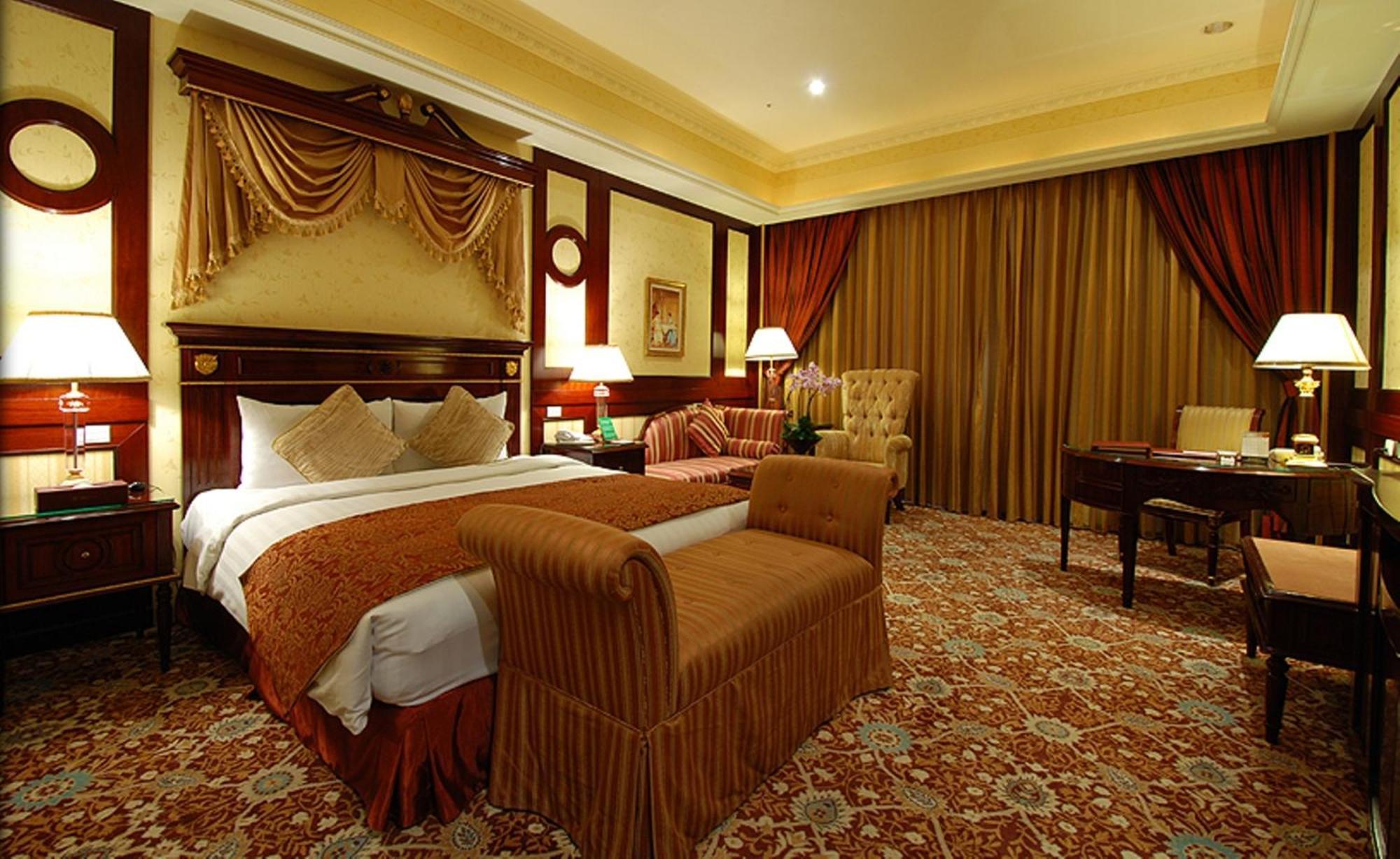 Capital Dazhi Hotel
