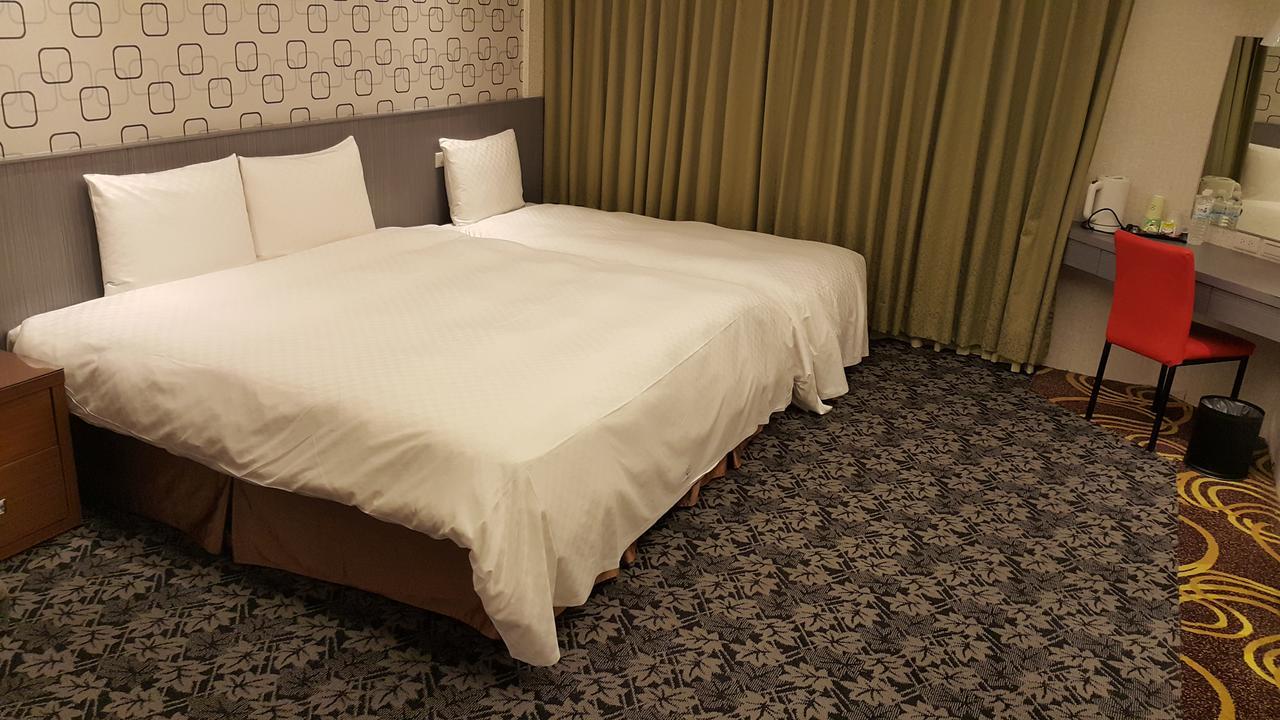 友愛金色商旅golden Age Inn 4*