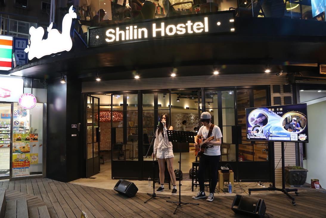 Capsule hotel Mono 3*