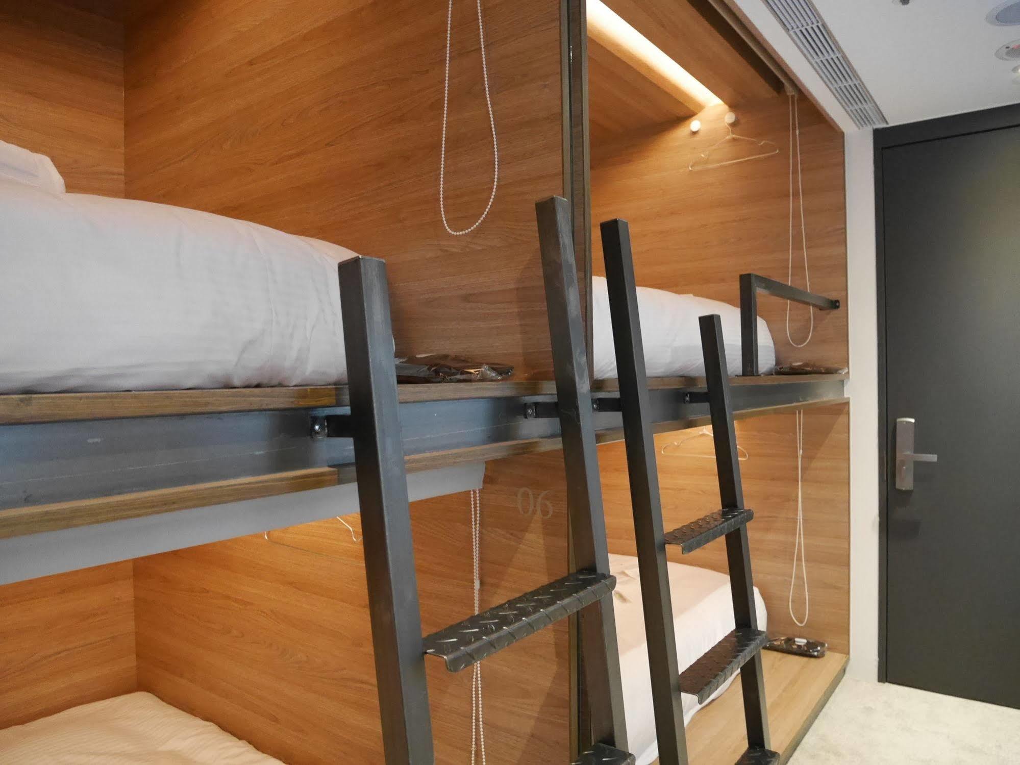 Bouti Capsule Hostel