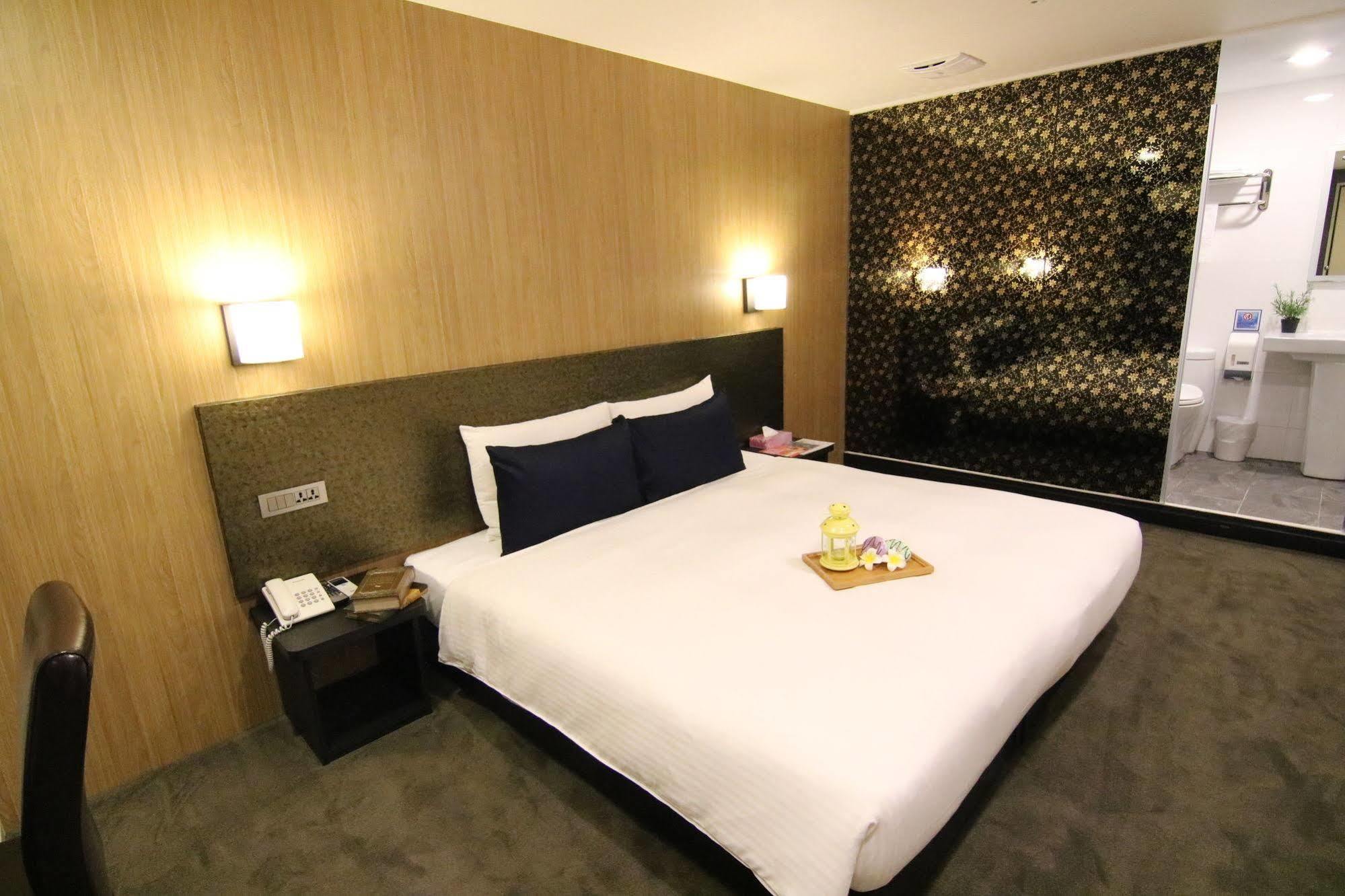6 - Wannien Taipei