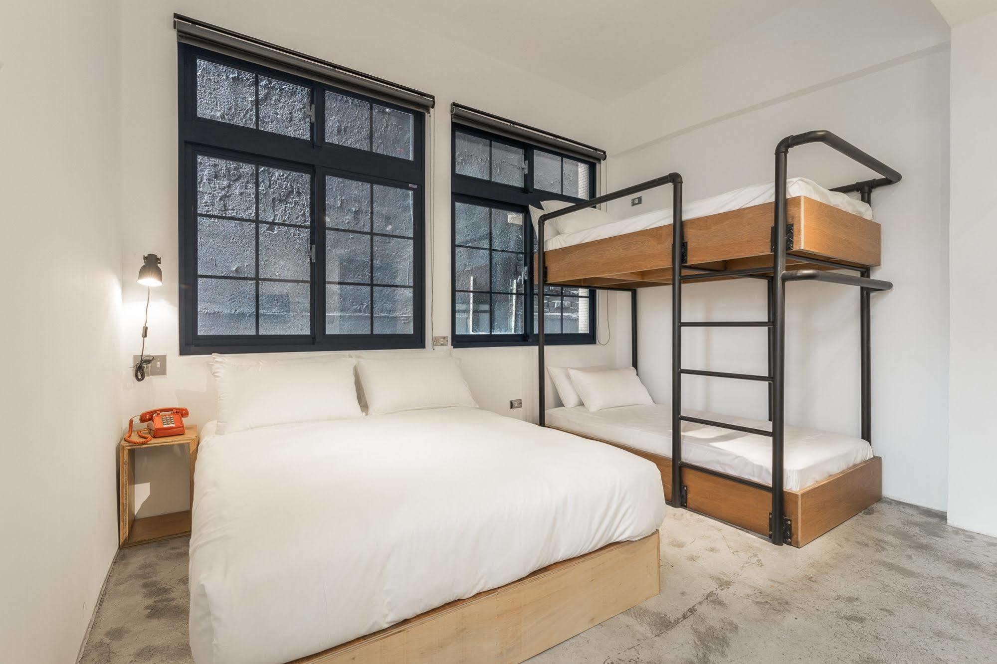 Hotel Art'otel Ximending 3*