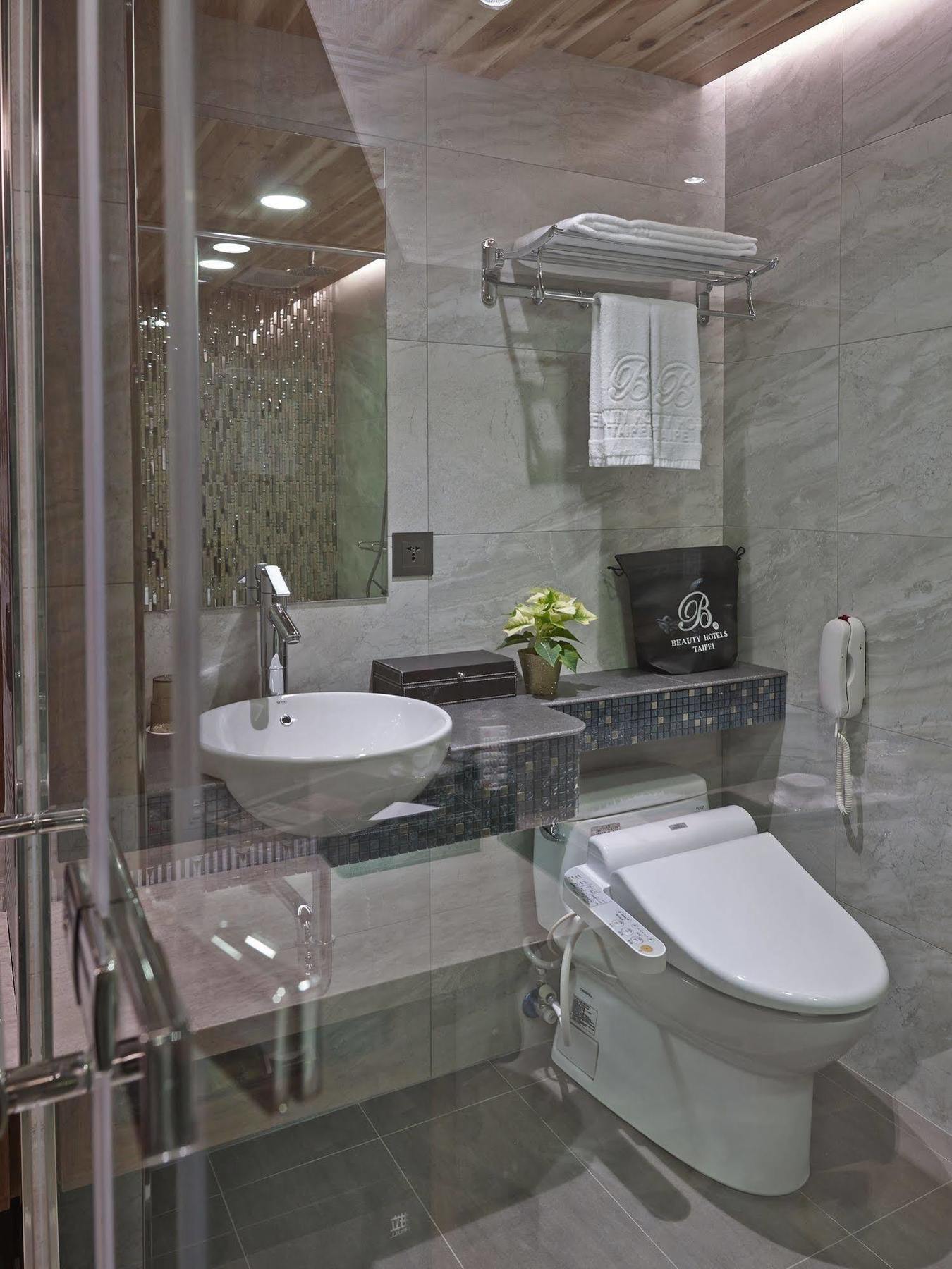 Hotel Beauty - Bstay Self Check In Taipei