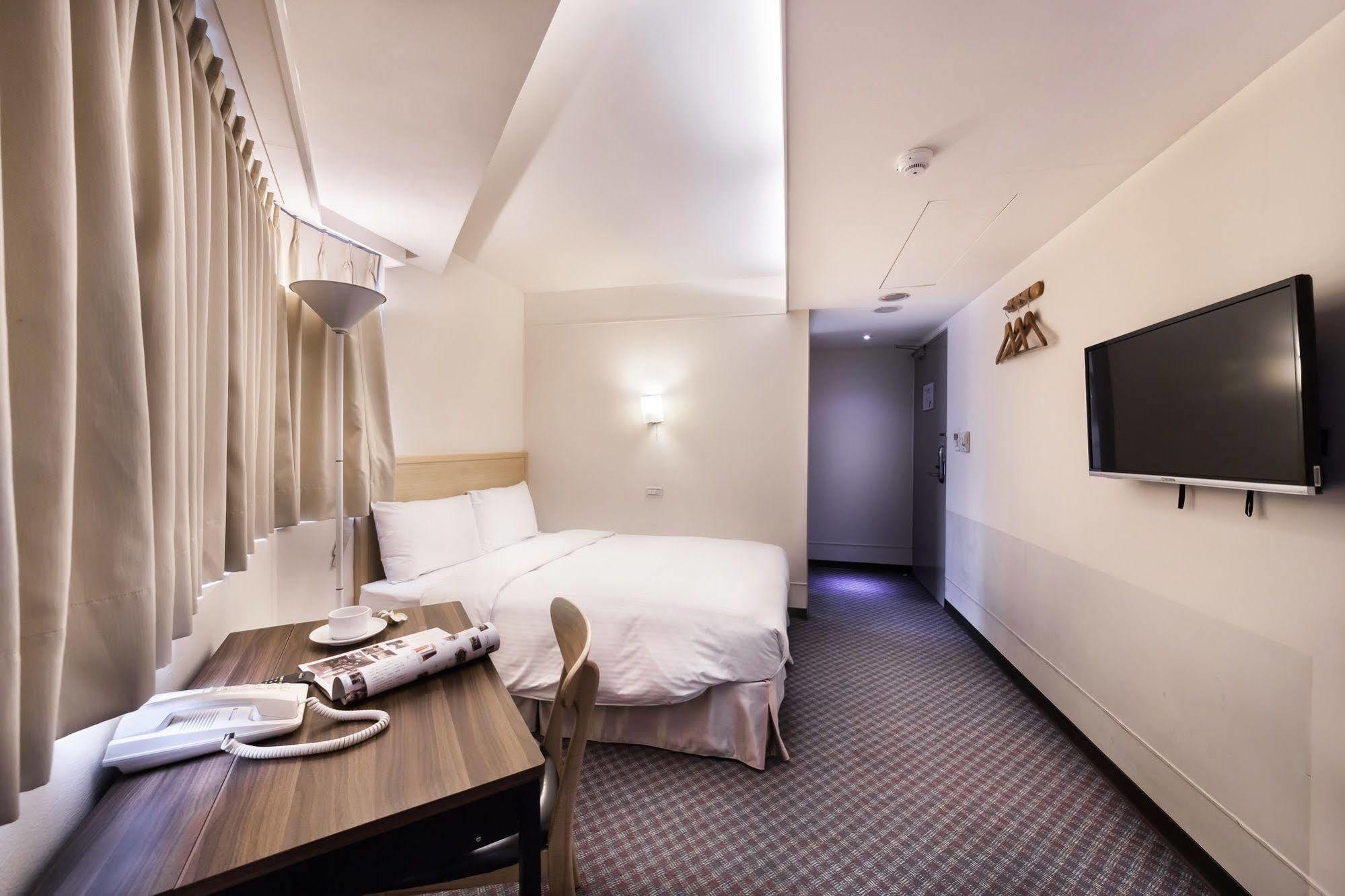 World Linsen 3* Taipei