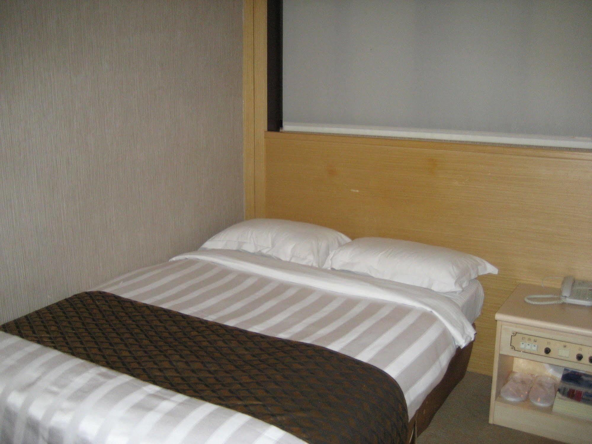 Dahshin Hotel