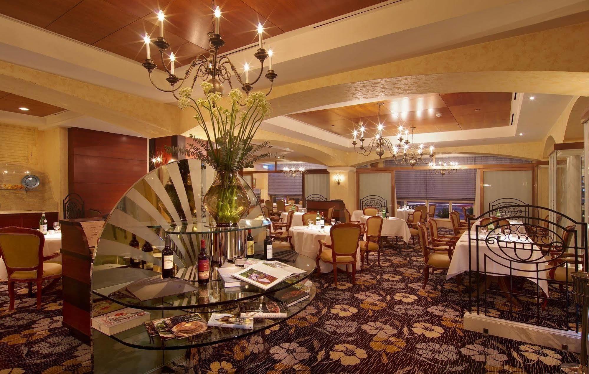 The Riviera Hotel 4*