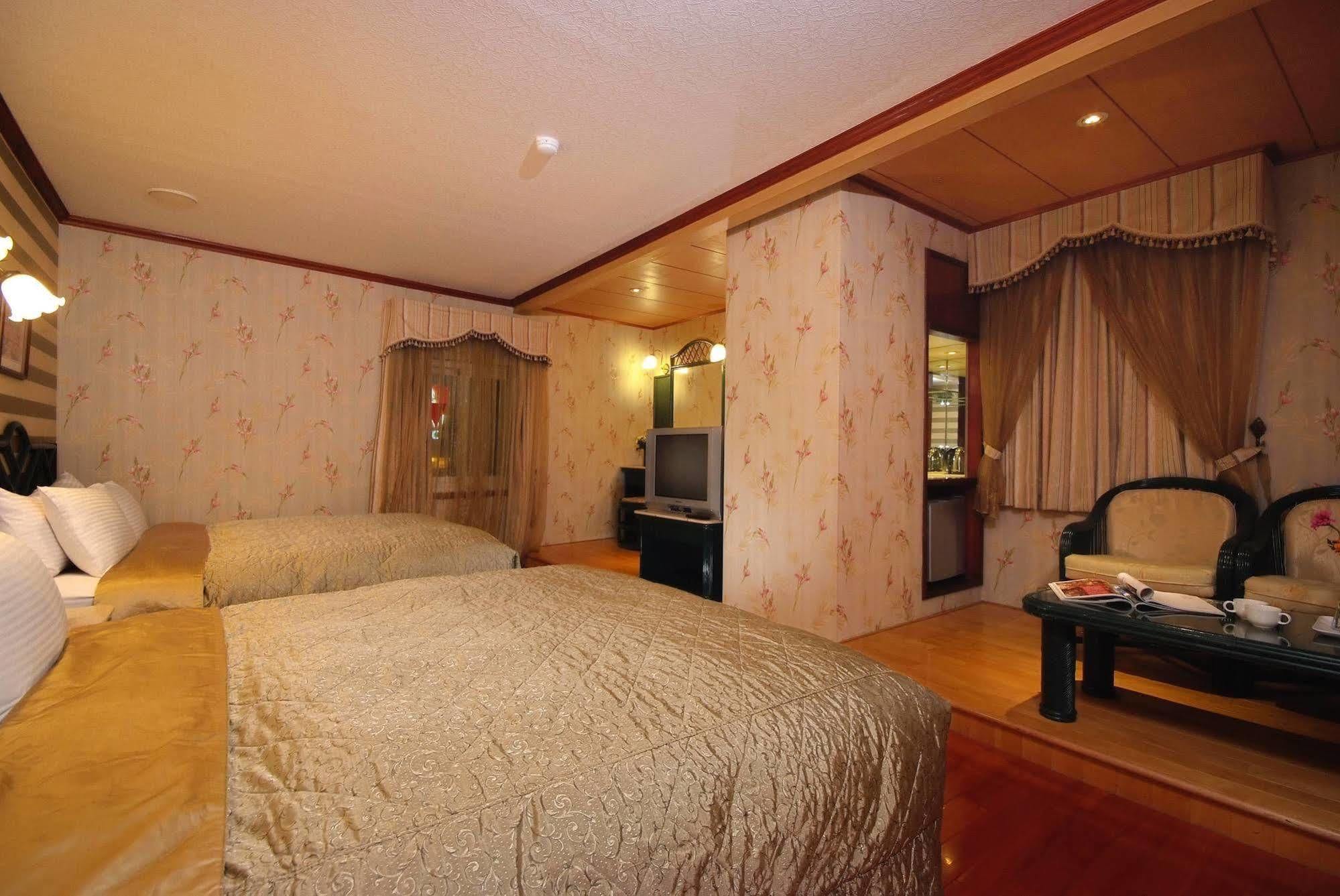 Hotel Pink Lotus 3*