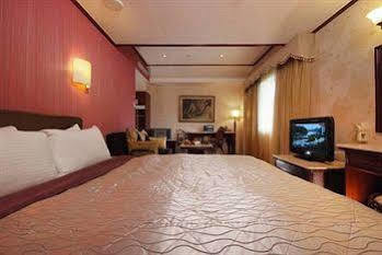 Pink Lotus Hotel Taipei
