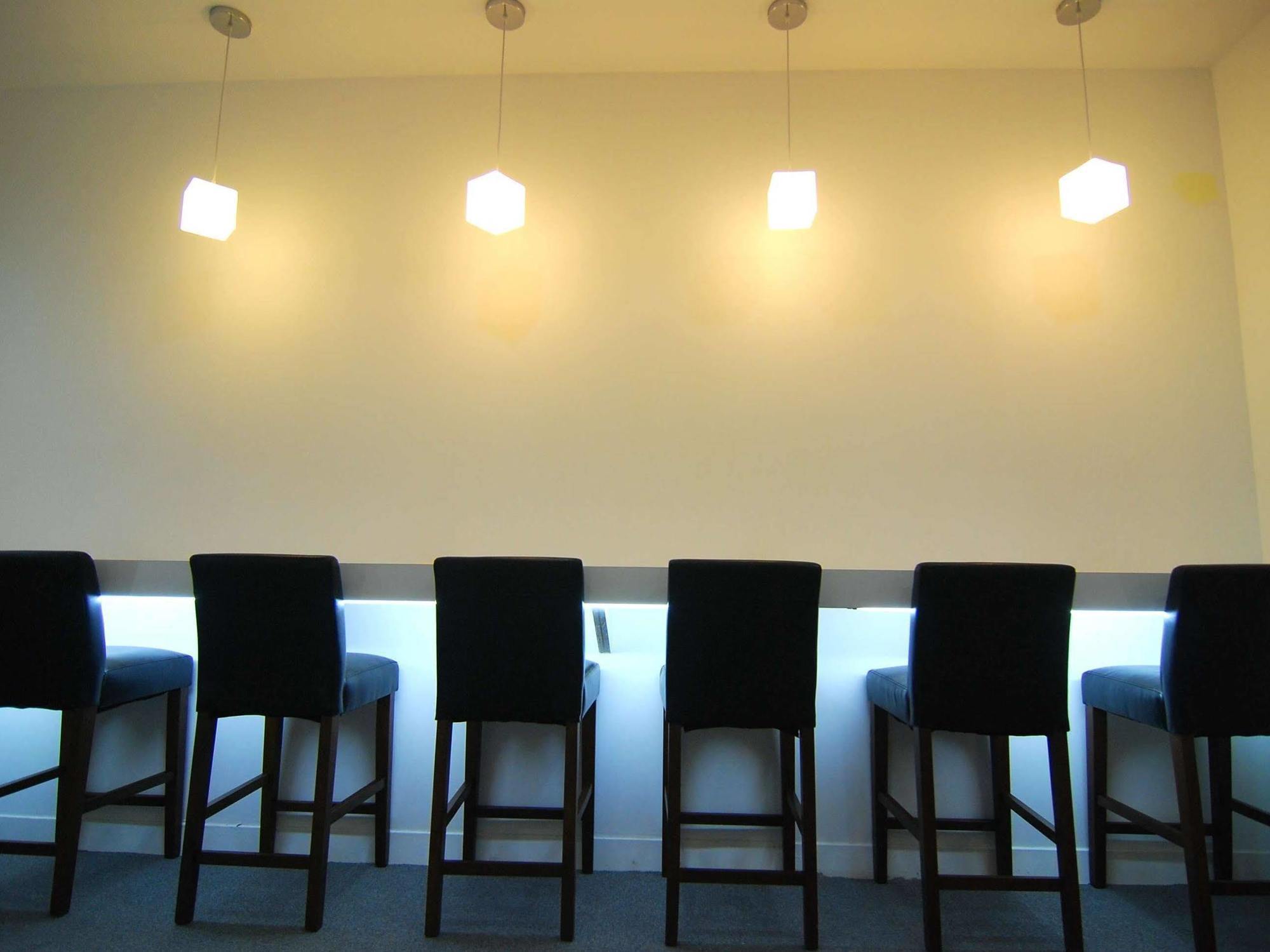 Hostel Cube - Ximen *