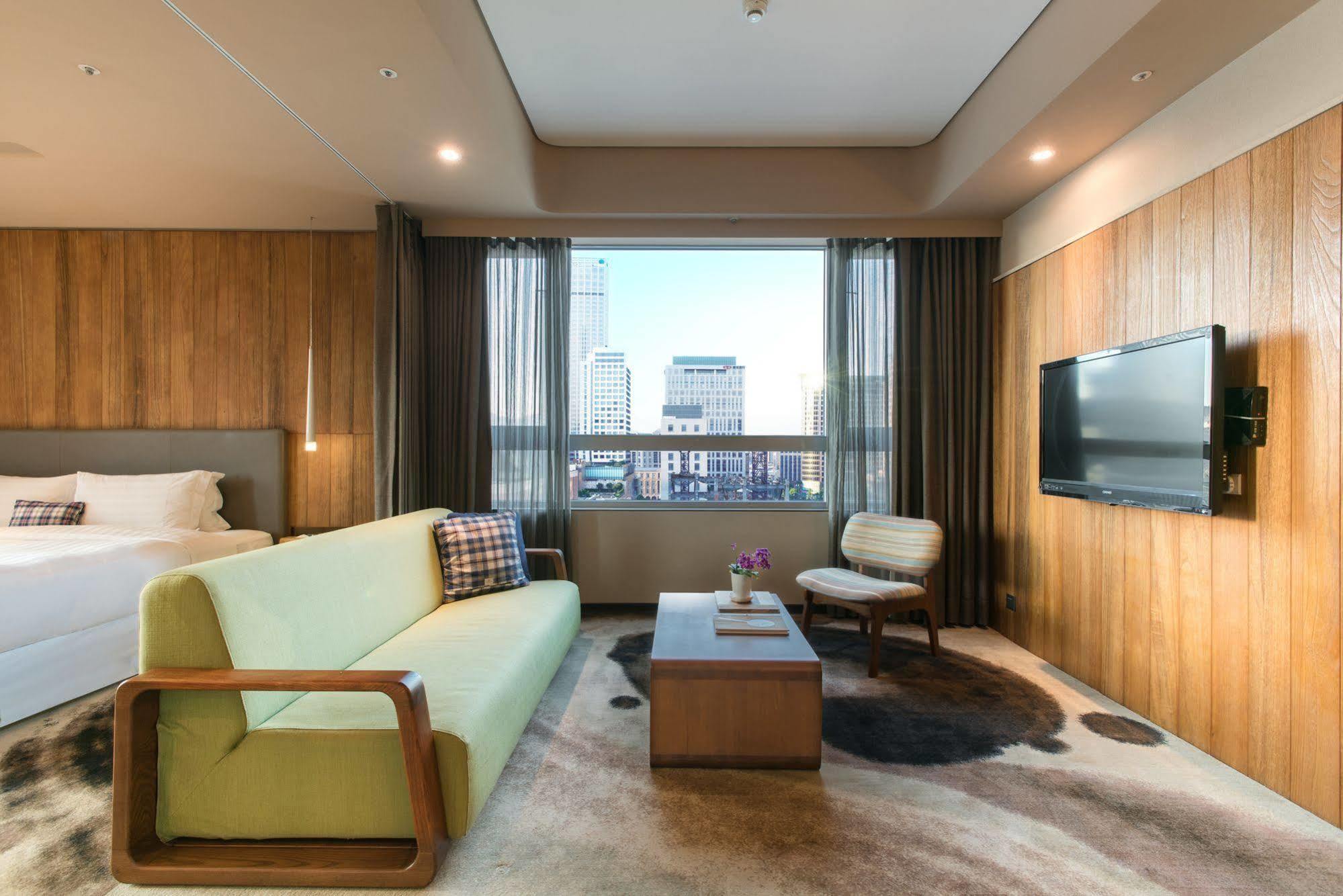 Home Hotel 4*
