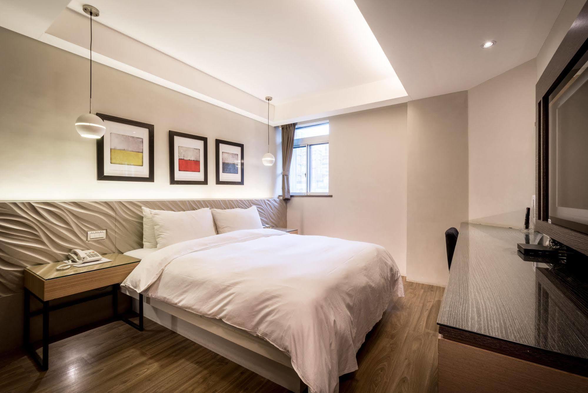 Royal Garden Hotel 3*