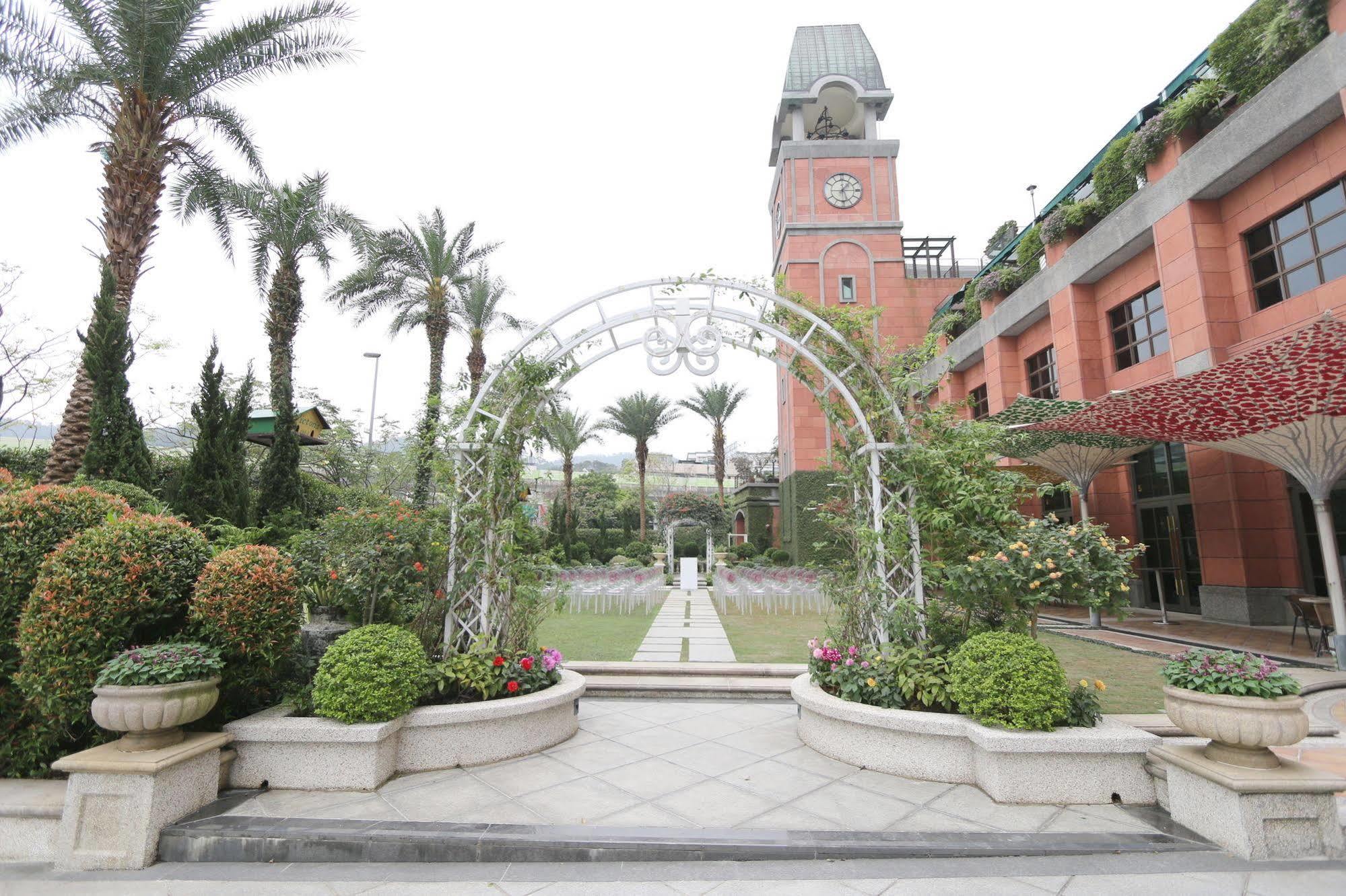 Hotel Grand Victoria