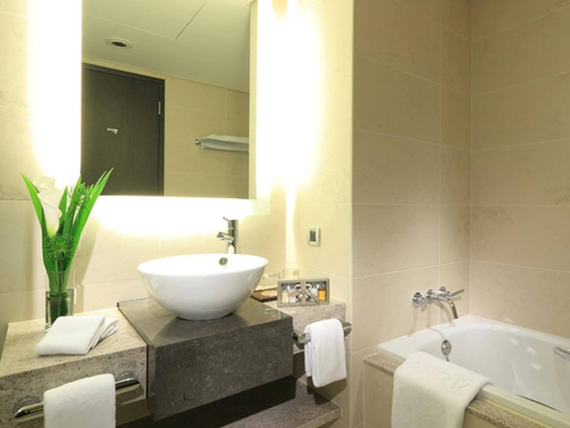 Park Hotel Taipei