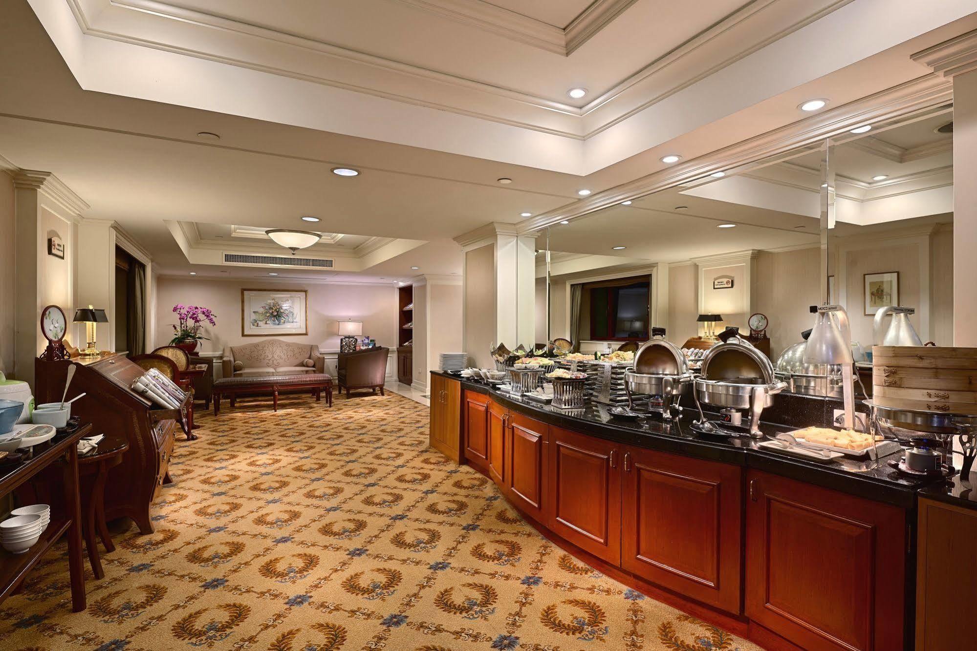 Imperial Hotel 5*