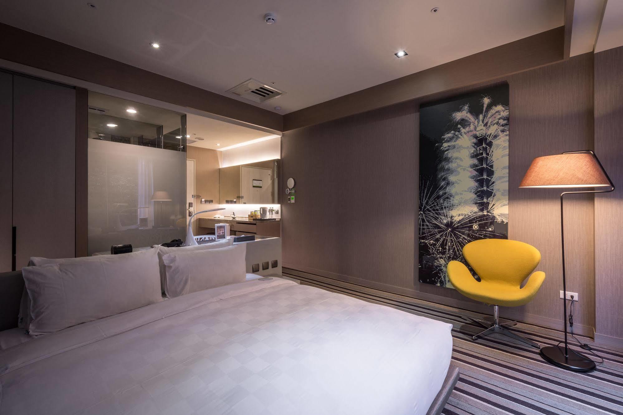 101 Sparkle Hotel