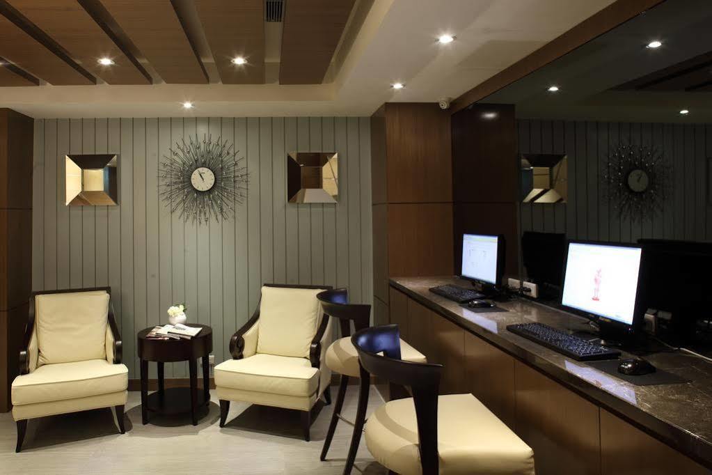 Hotel World Mai - Nanjing