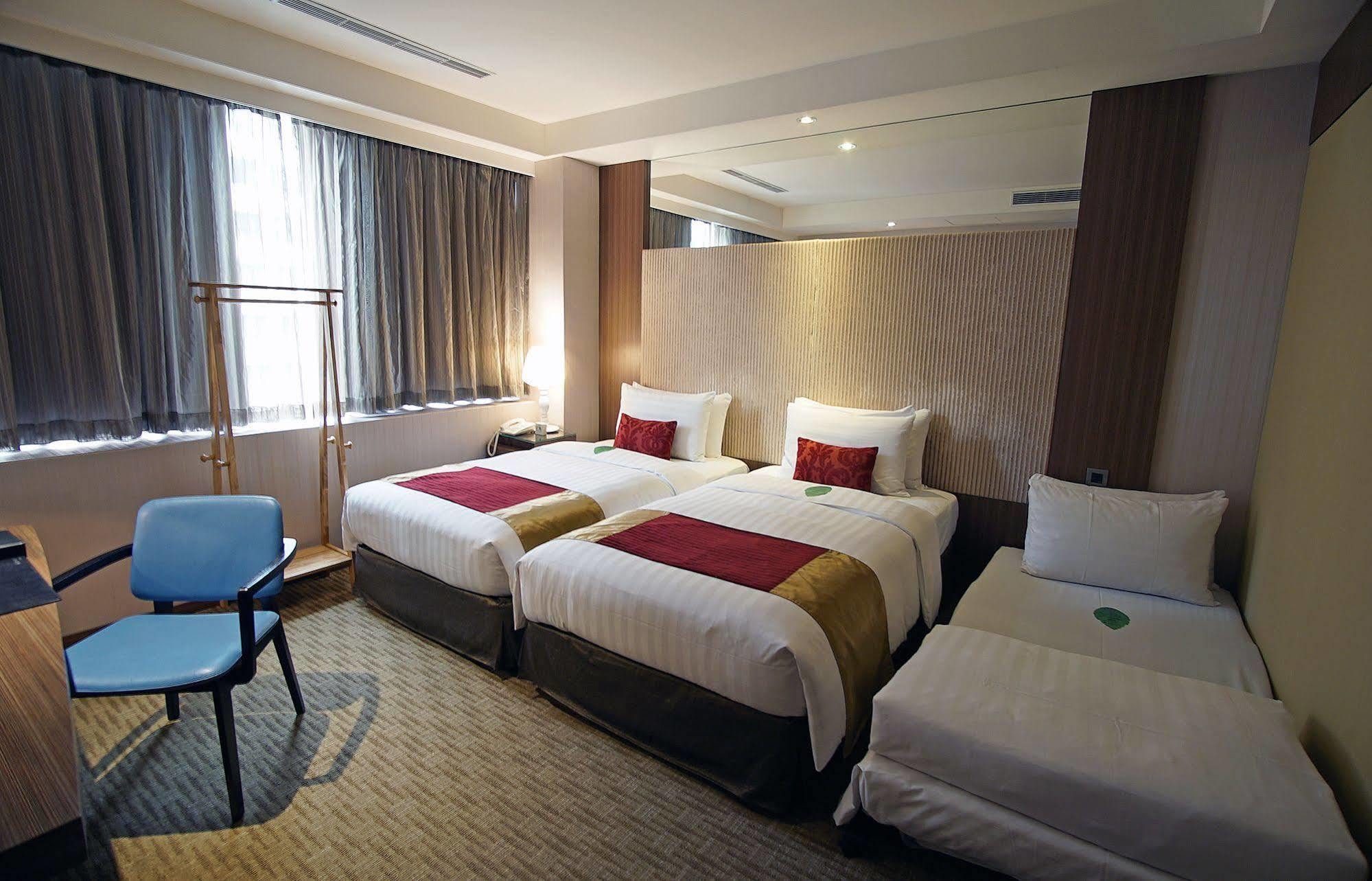 Hotel World Mai - Nanjing 3*