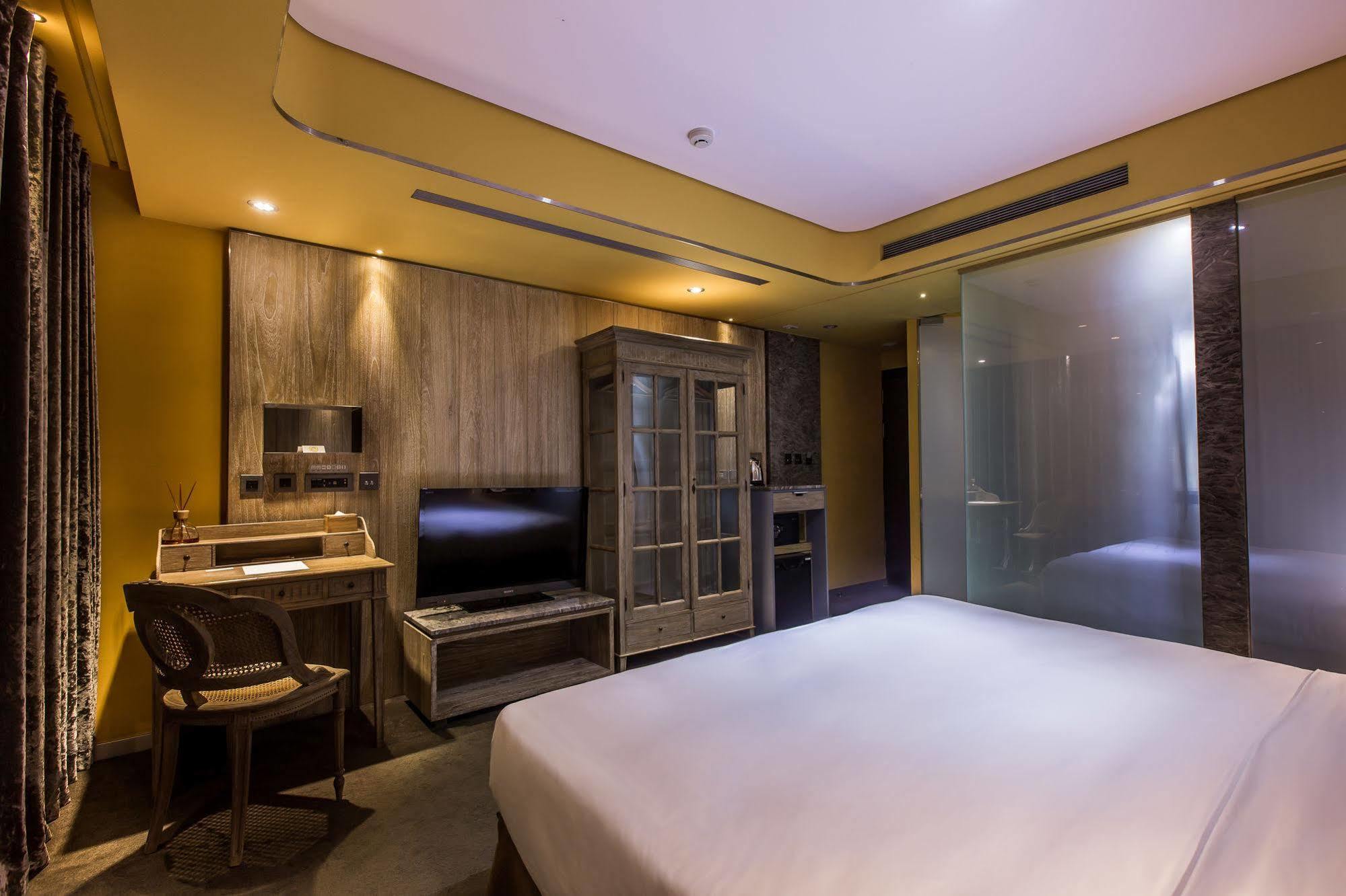 Inhouse Hotel
