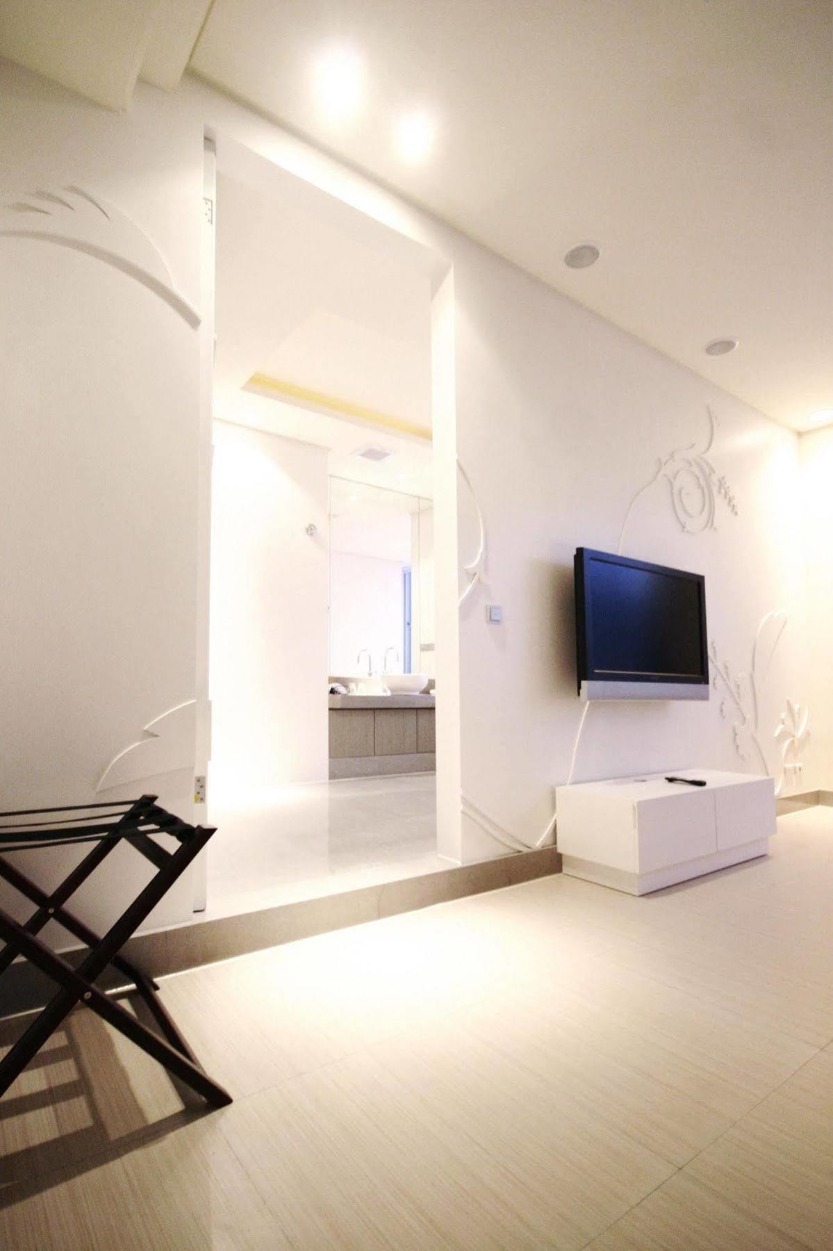Eight Zone Hotel Taipei