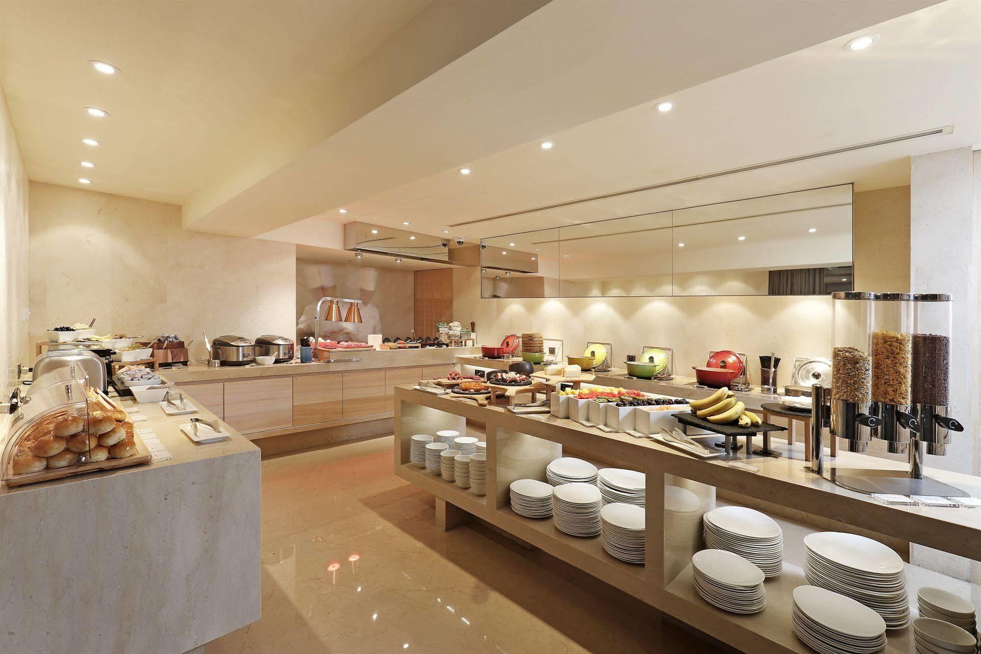 Hotel Cozzi Minsheng 4*