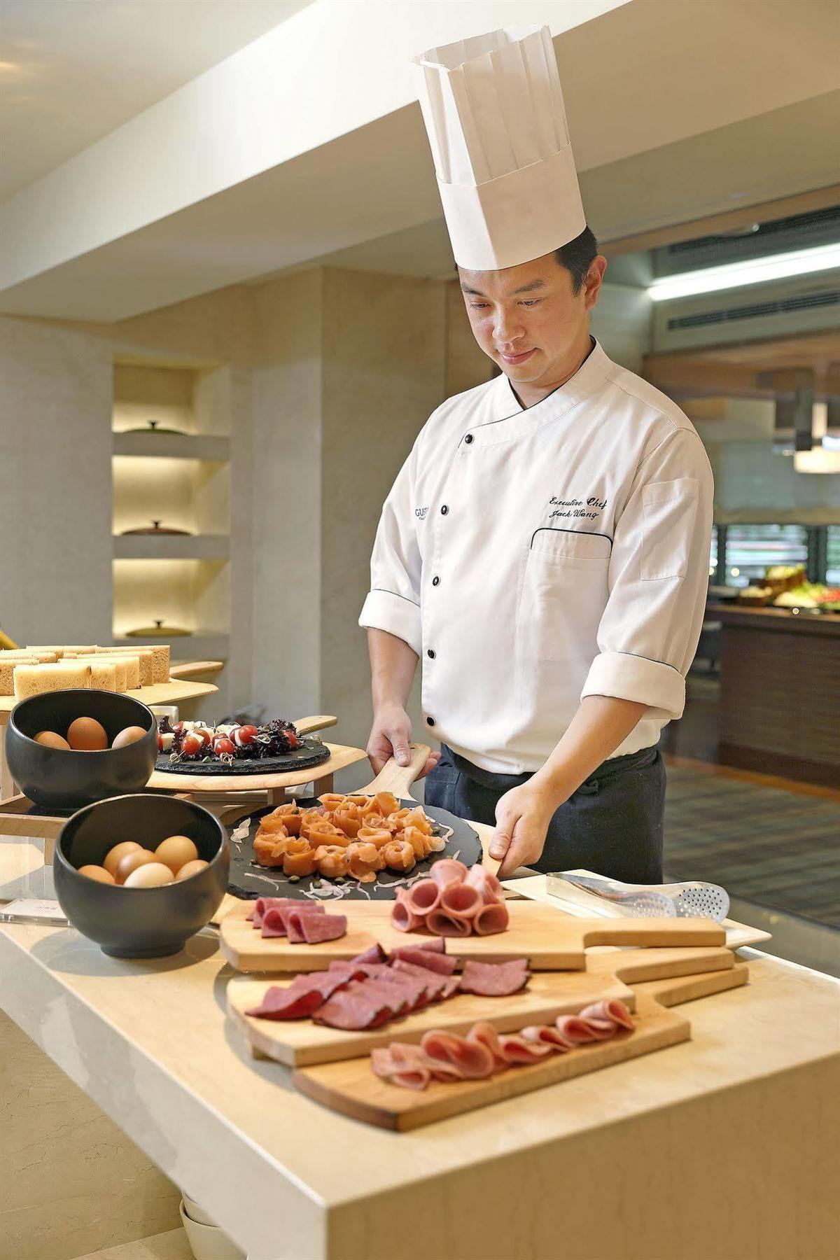 Cozzi Minsheng Hotel 4*