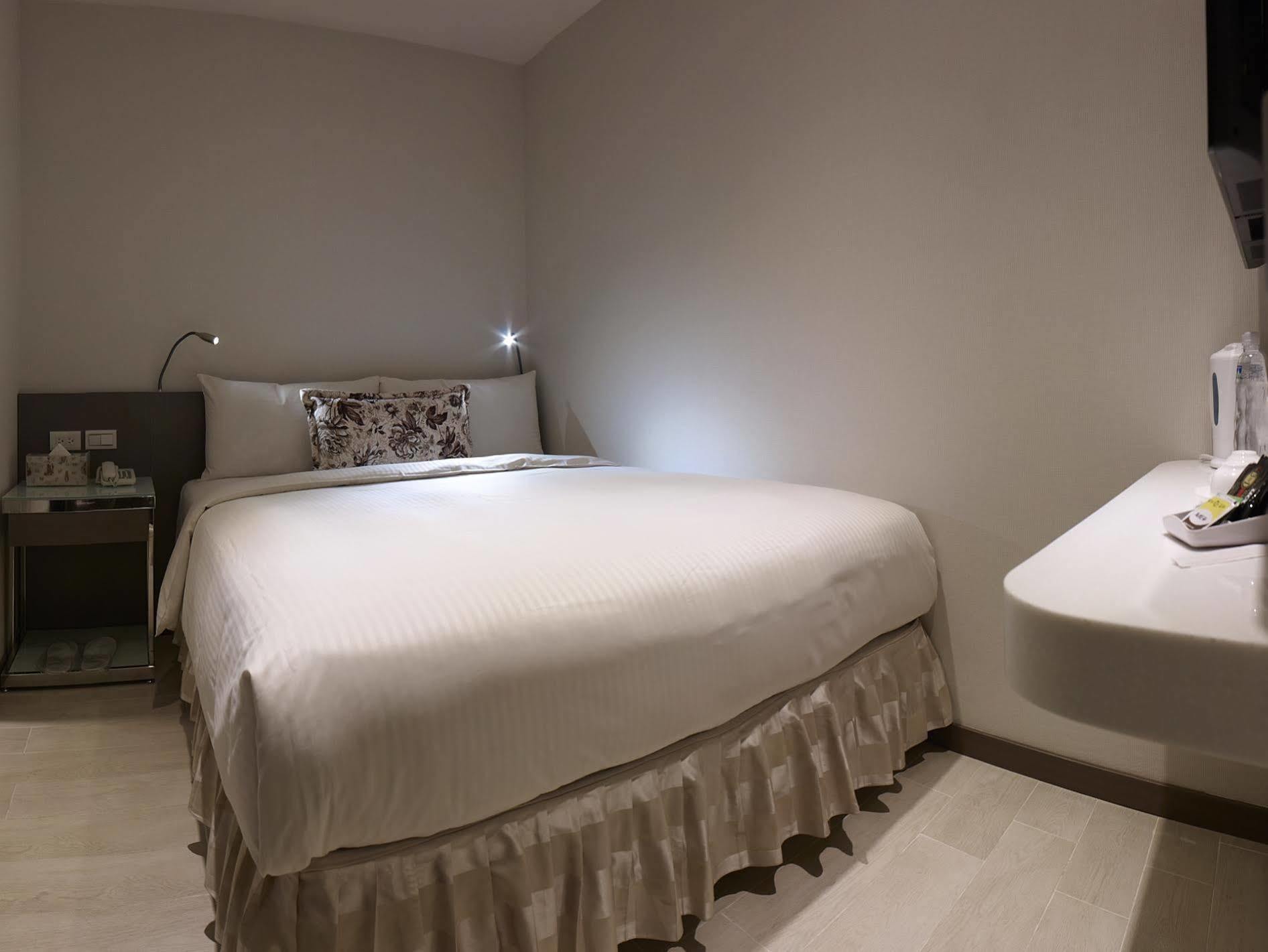 Metro - Shihlin Hotel
