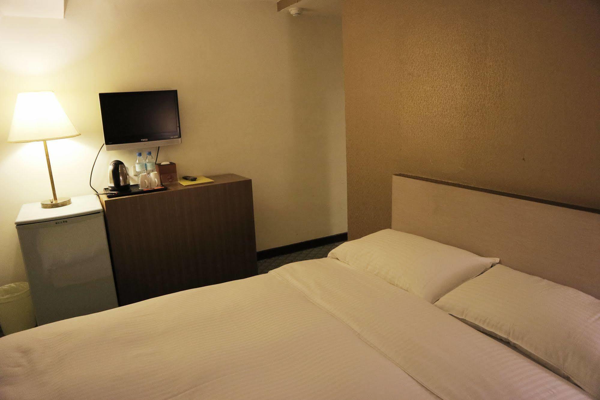 New World 3* Taipei