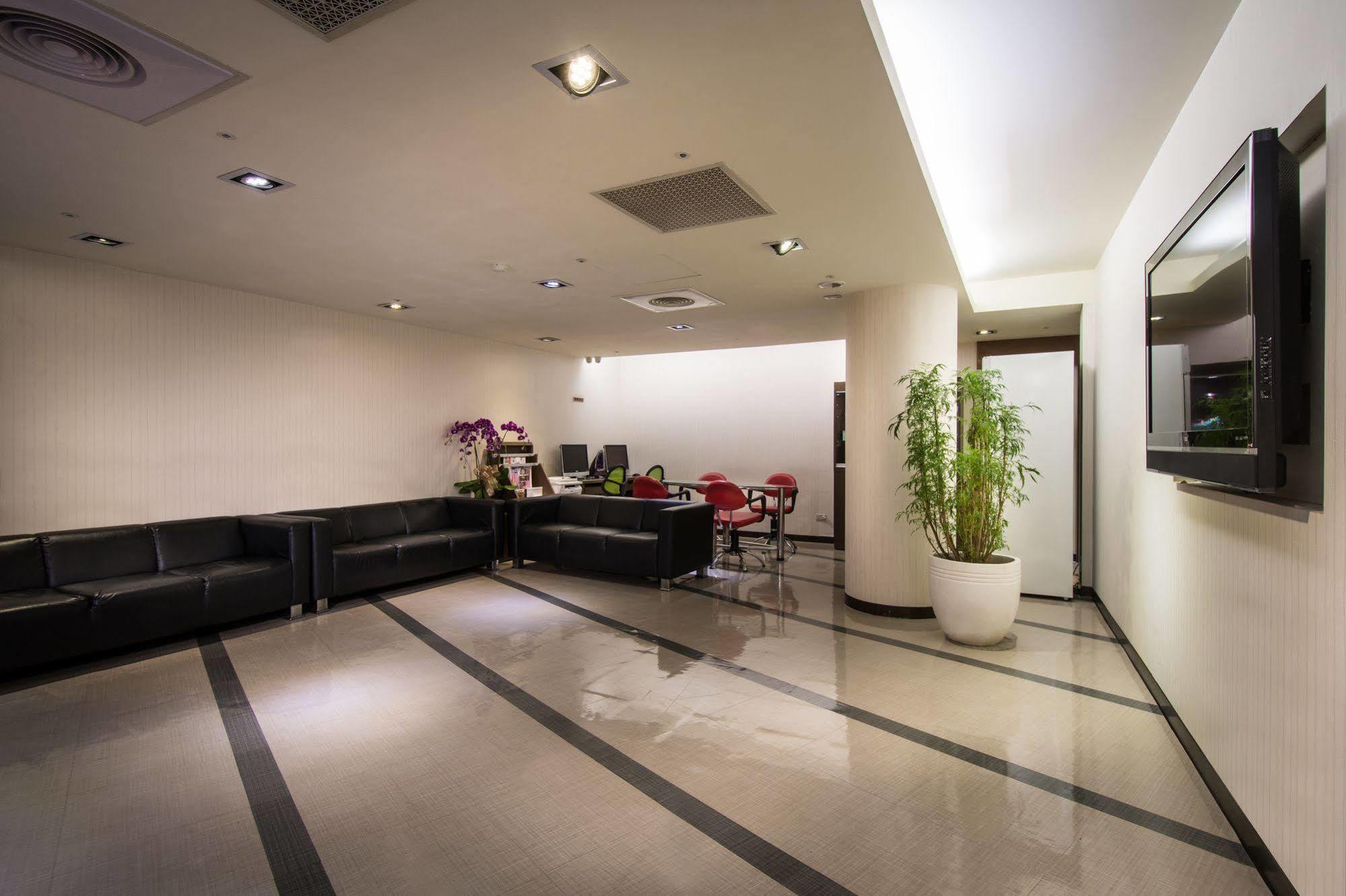 New World Hotel