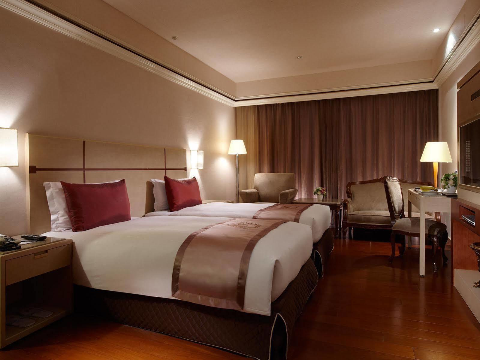 Erin 3* Taipei