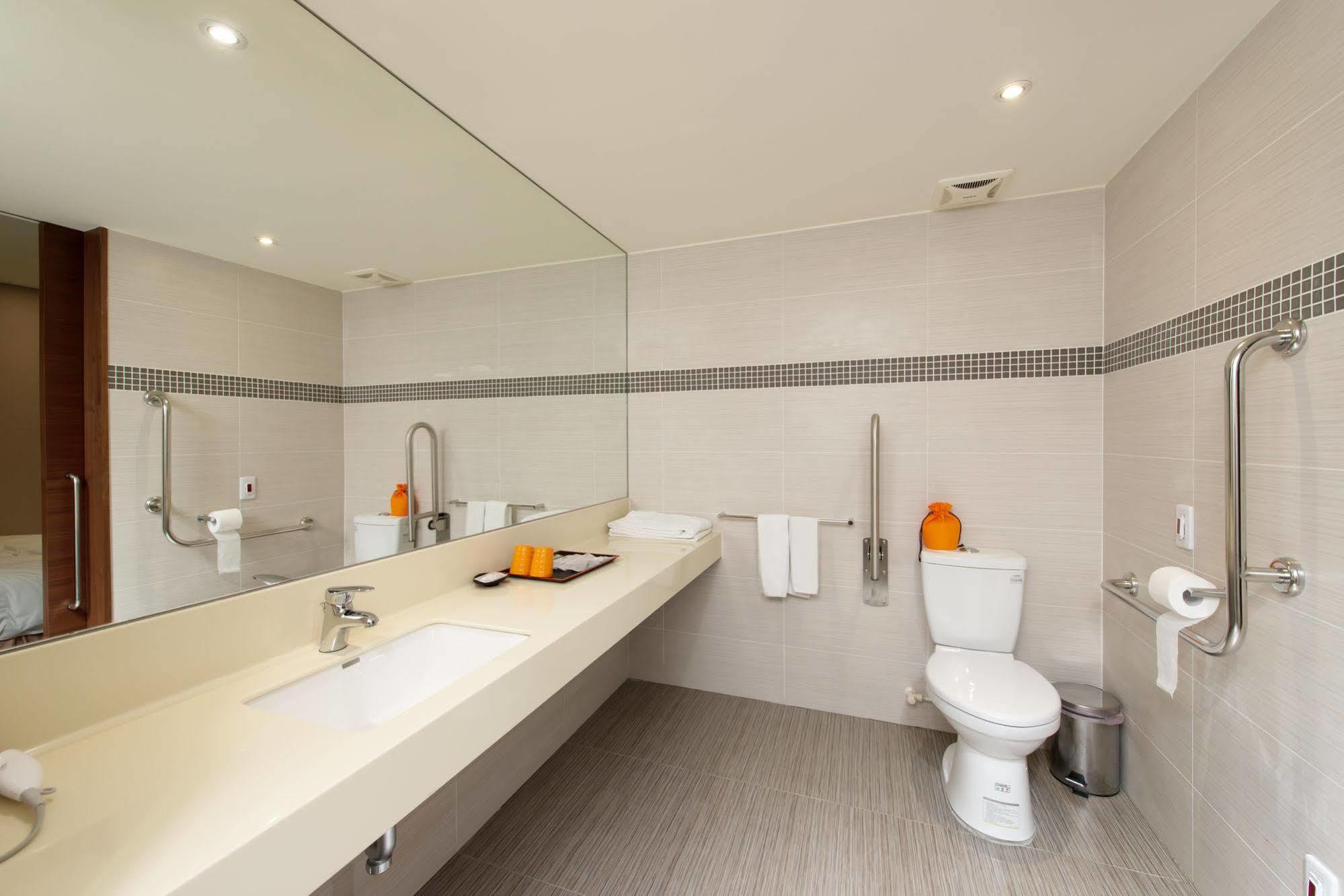 Orange - Guanqian Hotel 3*