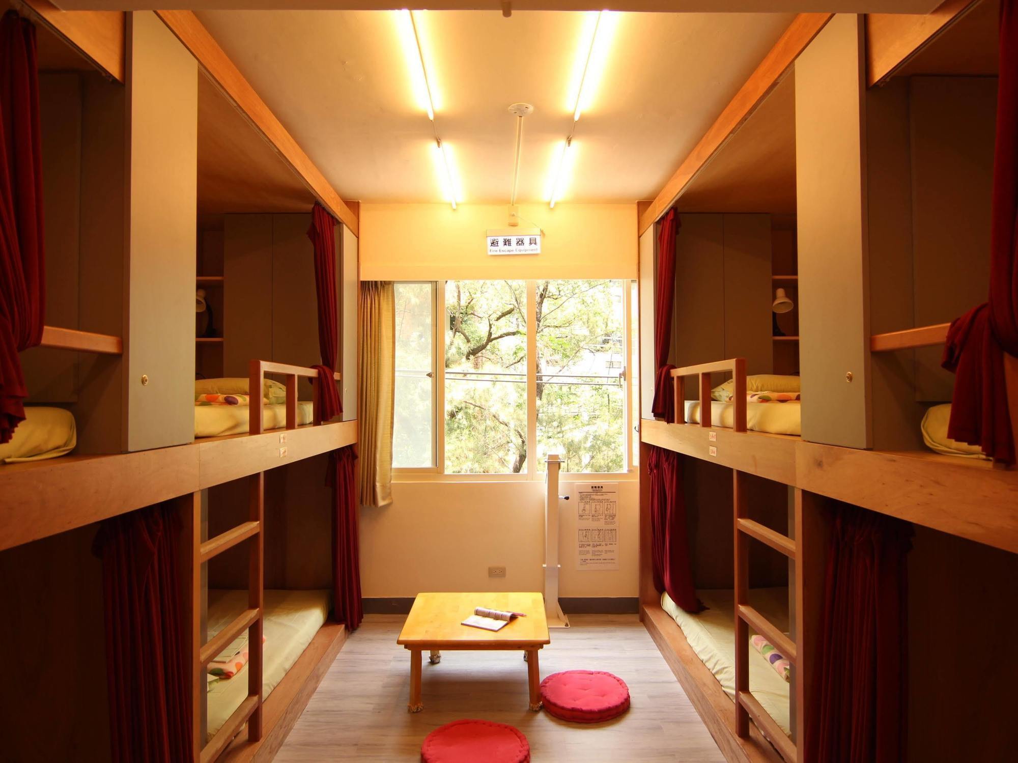 Hostel On My Way -