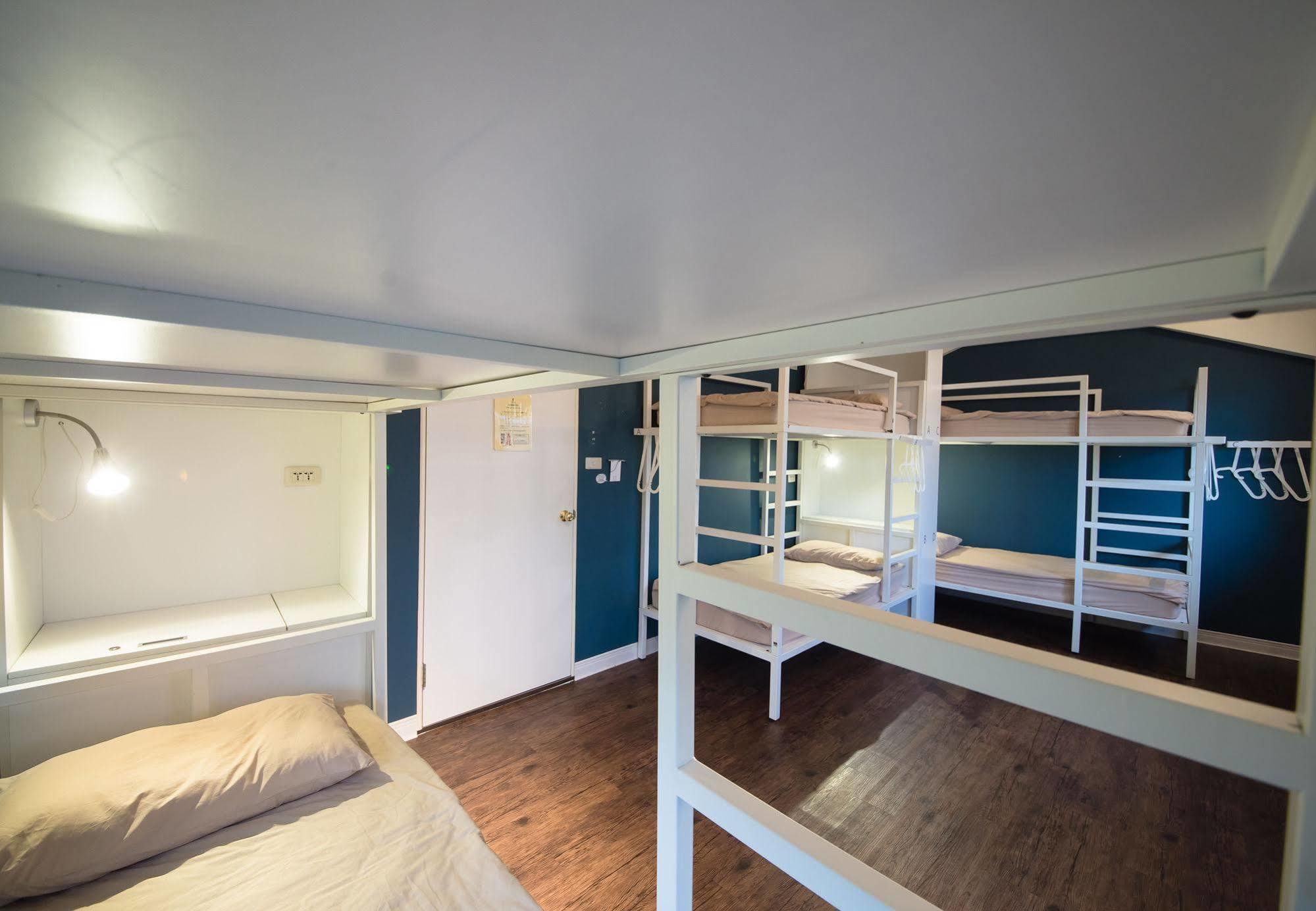 Hostel Flip Flop - Main Station *