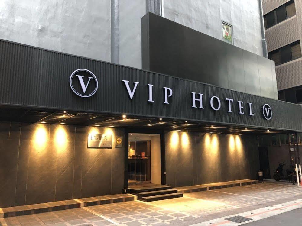 Vip Hotel 3*