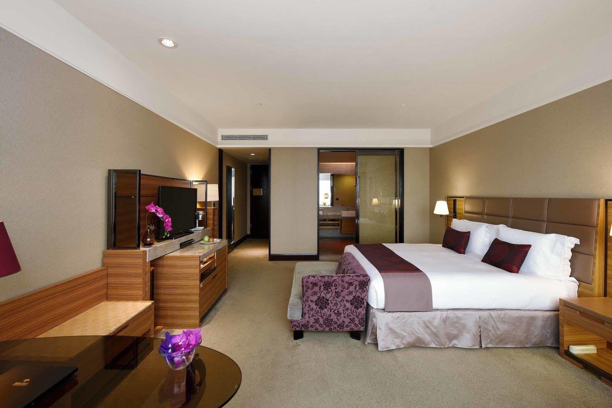 Fullon Taipei, Hotel
