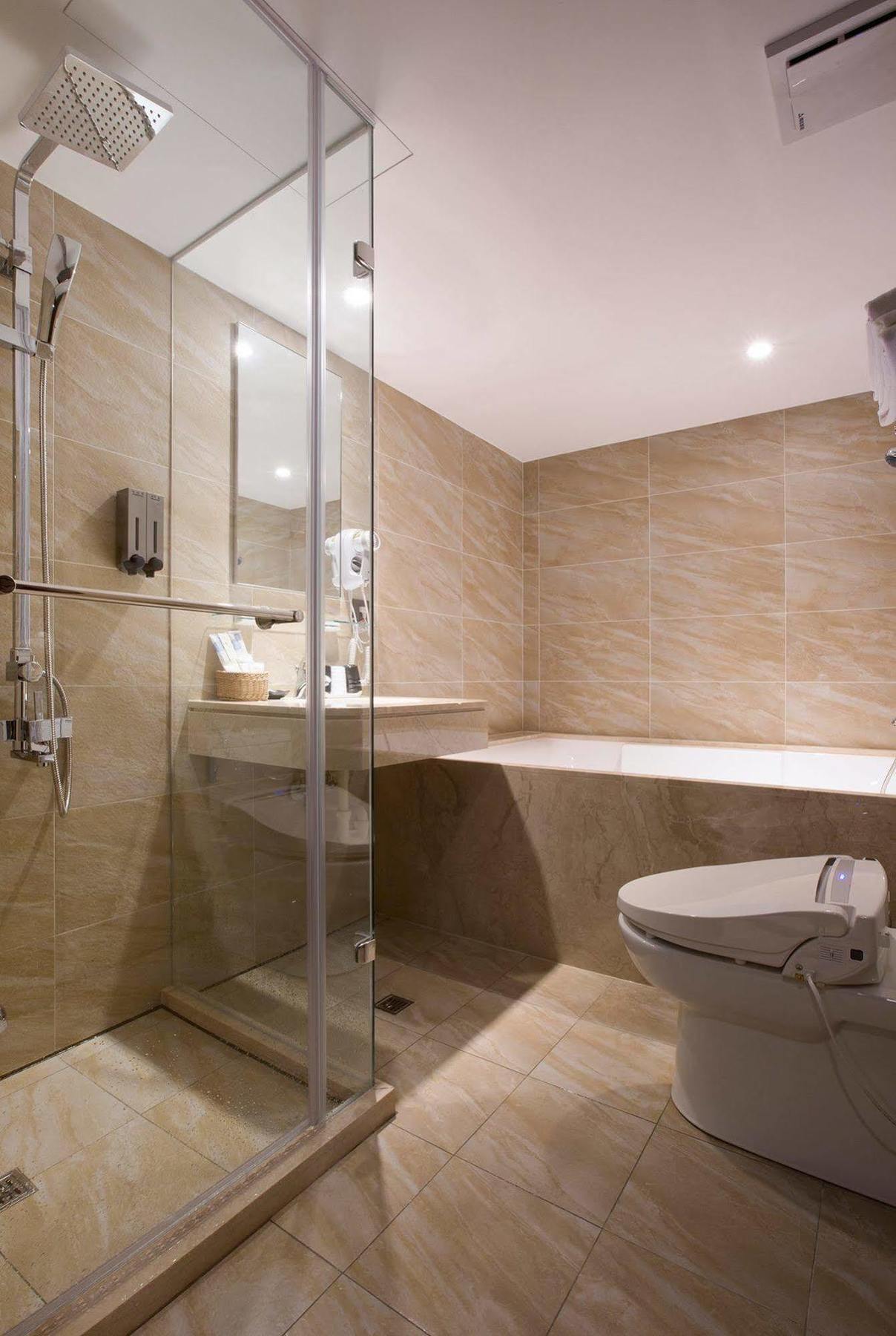 Noble Hotel 3*