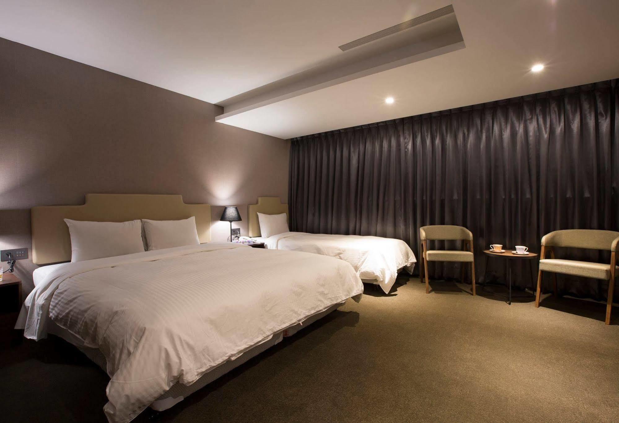 Noble Hotel 3*