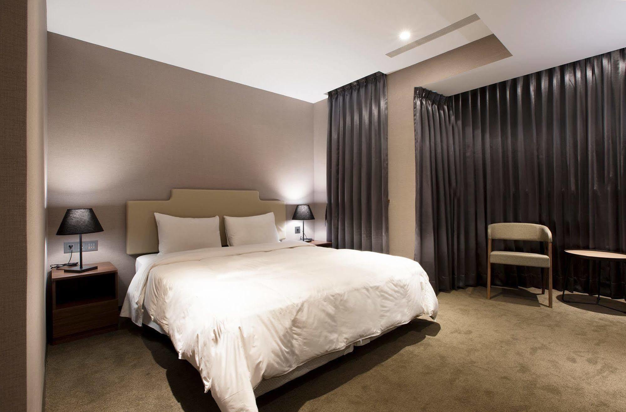 Noble Hotel 3*