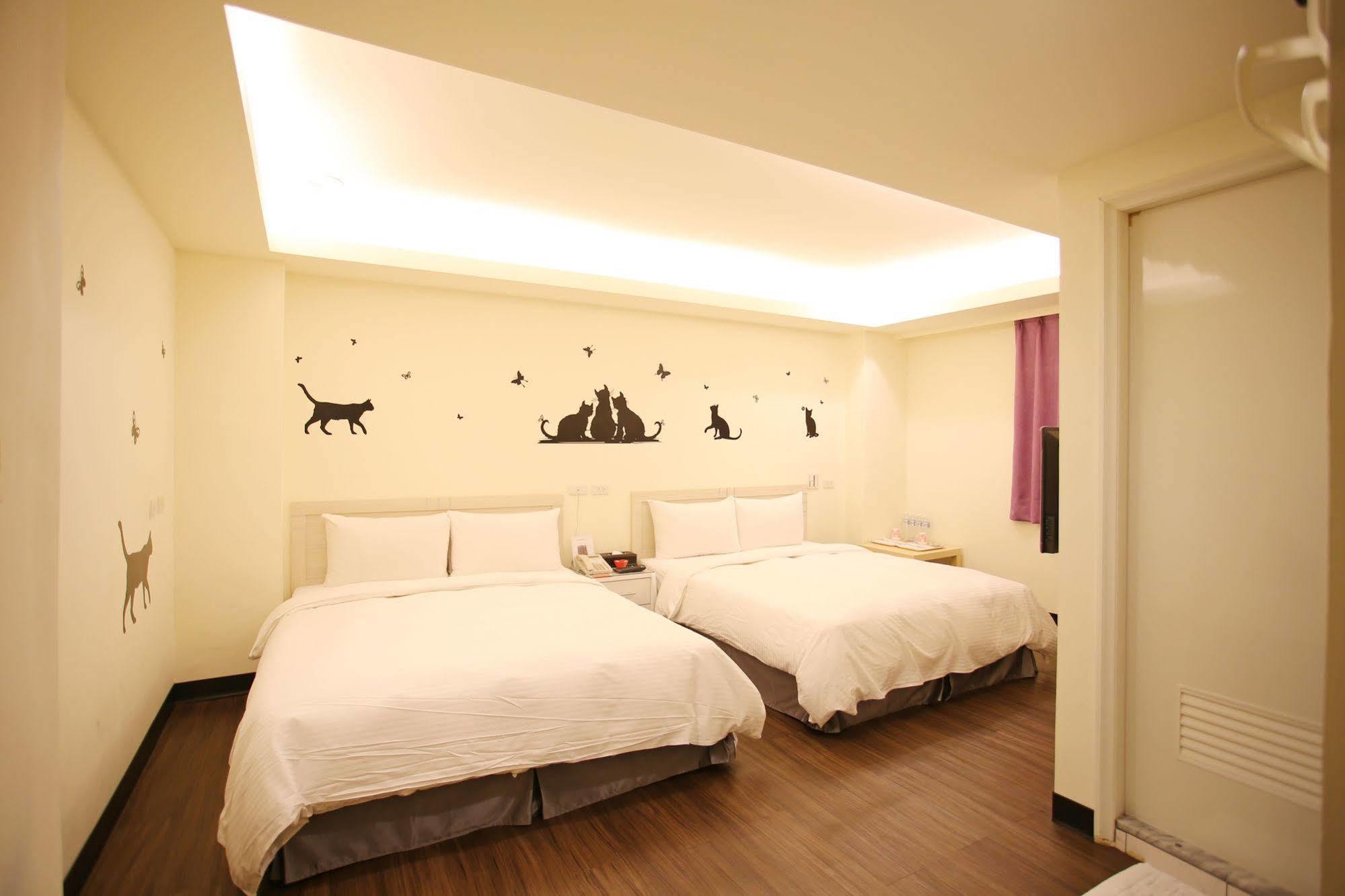 Hotel Love House 2*
