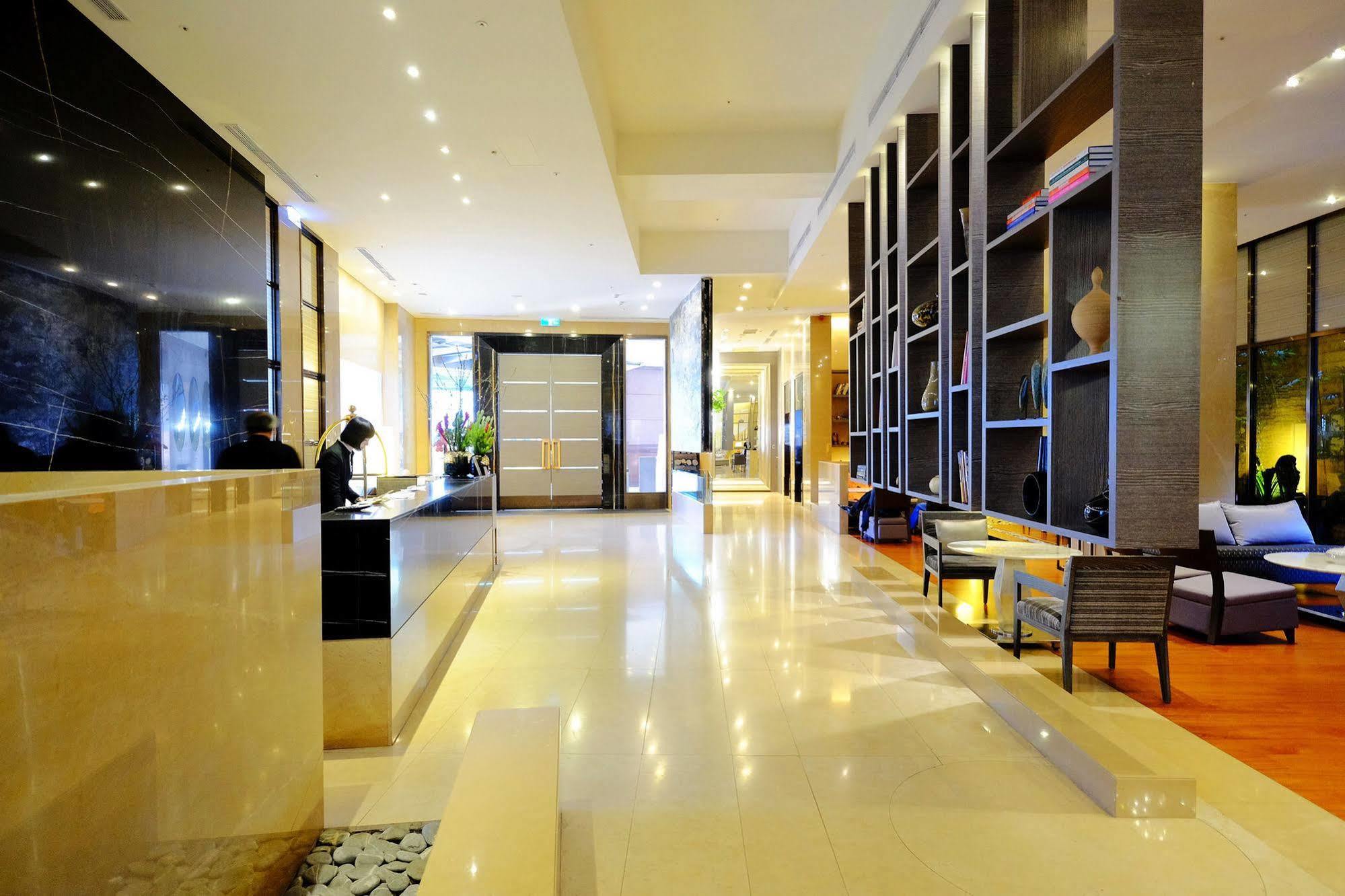 - Nandong 4* Taipei
