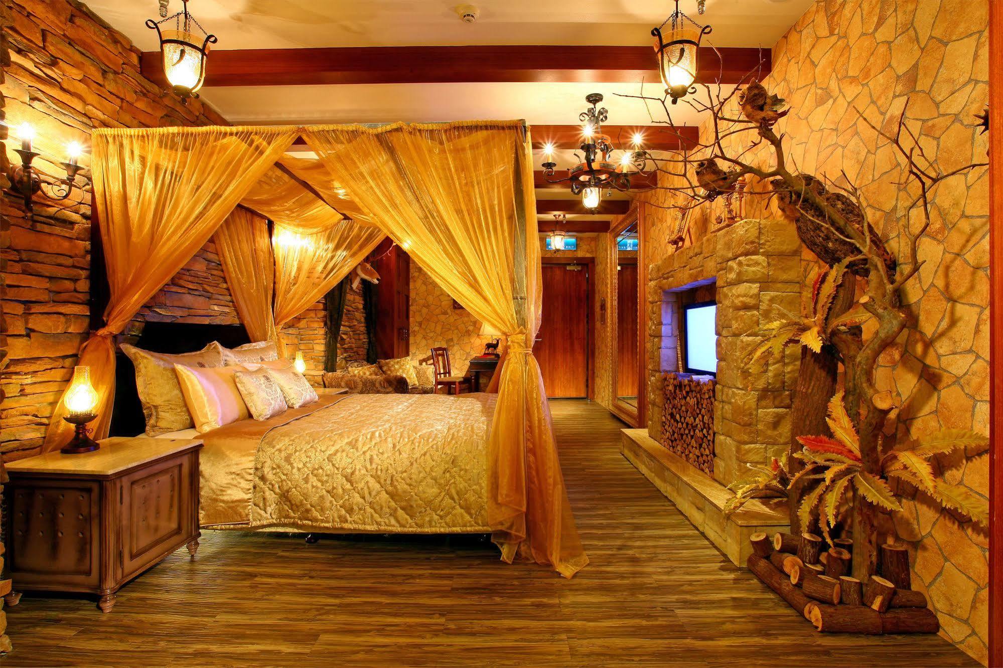 Motel Sato Castle