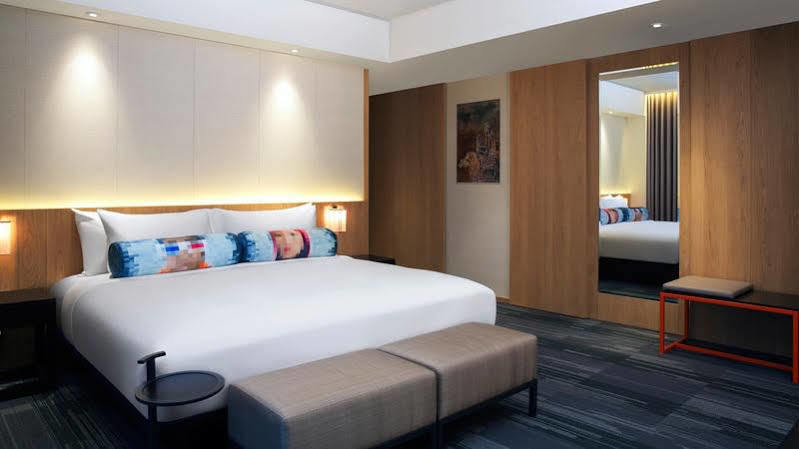 Aloft Zhongshan 4* Taipei